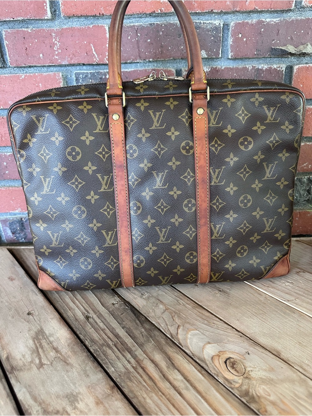 Vintage Louis Vuitton Brown Monogram
Porte Documents Voyage - Picture 3 of 16